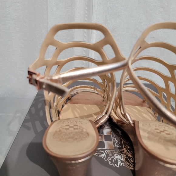 NWOT Vince Camuto Wedge Heel Sandals 6.5 - Picture 12 of 16